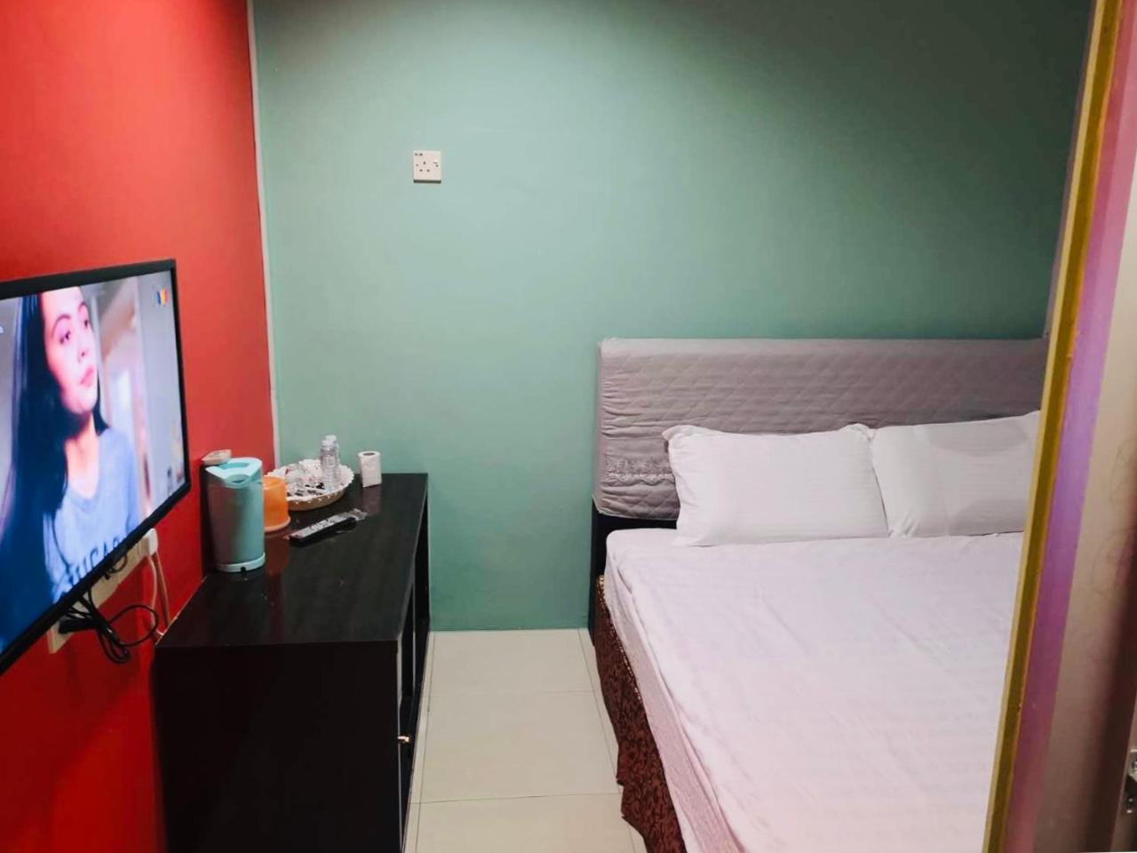 Home Inn Hotel Іпох Екстер'єр фото