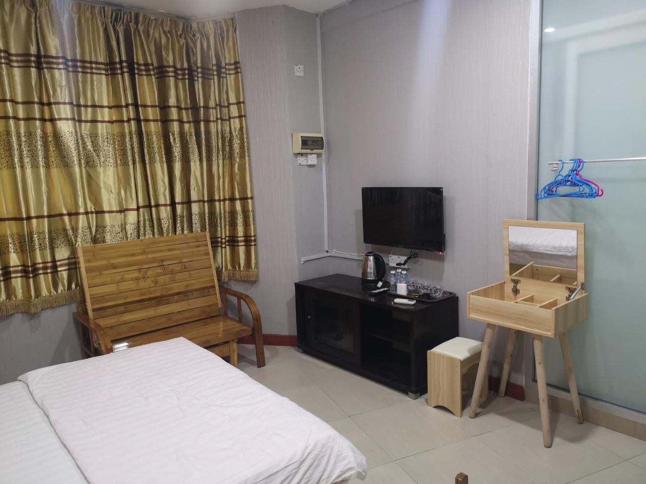 Home Inn Hotel Іпох Екстер'єр фото