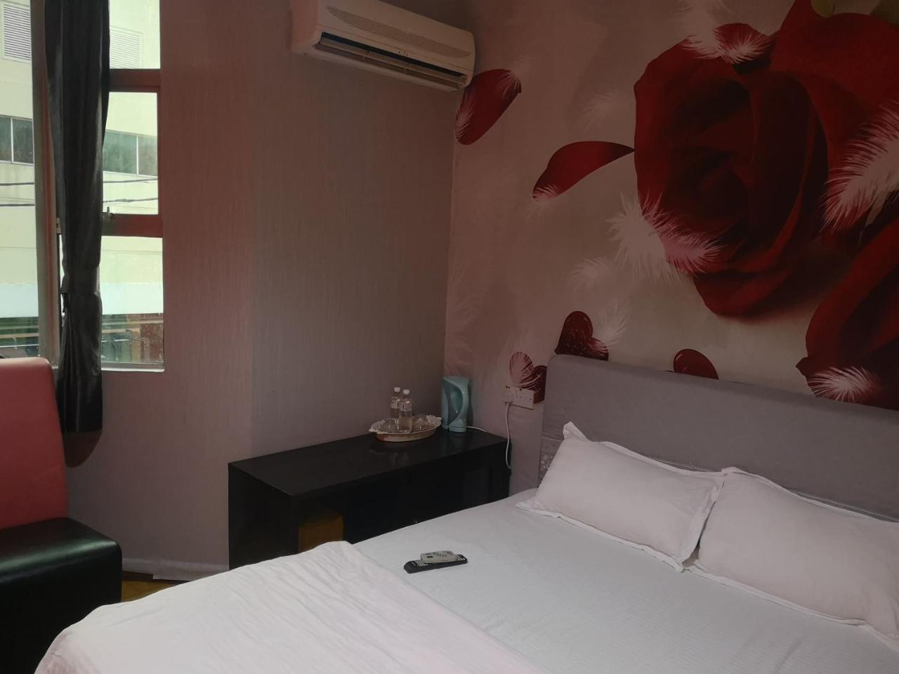 Home Inn Hotel Іпох Екстер'єр фото